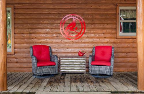 Mansfield House | Red Cardinal Lodge