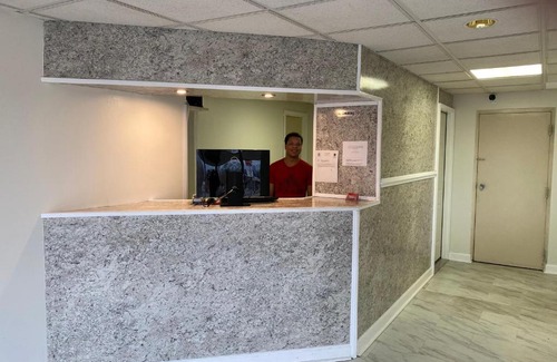 Danville Hotel | Red Carpet Inn & Suites - Danville