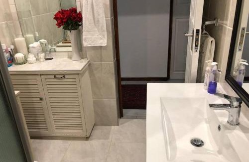 Hartbeespoort House | Red Cascade - Luxury 4 bedrooms -solar and aircons