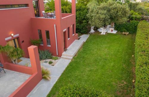 Souda Villa | Red Castle