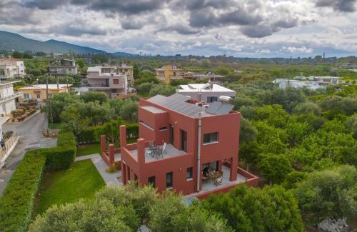 Souda Villa | Red Castle