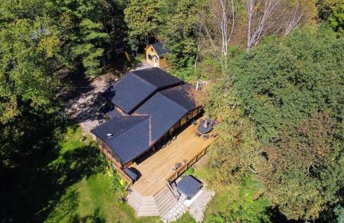 Minden Hills Ski Chalet | Red Cedar Chalet on Brady Lake