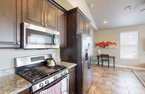 Sienna Hills House | Red Cliffs Townhouse in Washington, outdoor pool + near Zion National Park
