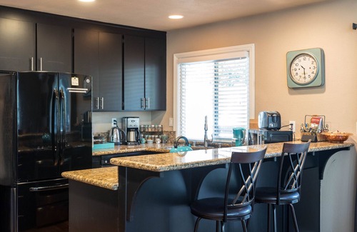 Nevada City House | Red Dog Retreat 5 Star review@AirBnB