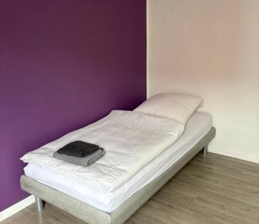 Kamen-Mitte Apartment | Red Dot Apartment Albert