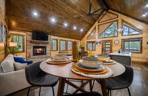 Pickens Cabin | Red Fern Cabin – Beauty Awaits