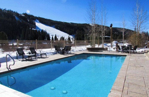 Keystone Villa | Red Hawk Townhome #2327 by Summit County Mountain Retreats