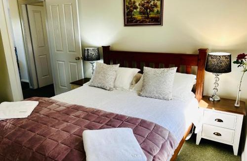Walcha House | Red Hill Cottage Walcha