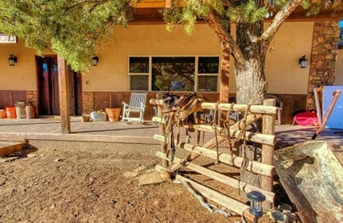 Orderville House | Red Hollow Ranch - Huge Home Sleeps 20
