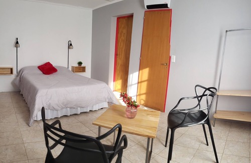 Macrozona Bahia Redonda y Primeros Faldeos Hostel | Red House Hostel