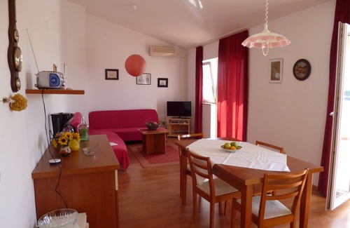 Barbat na Rabu Apartment | Red Jadro * apartment, 250 from the sea, with 32m2 terrace