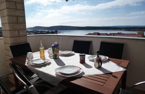 Barbat na Rabu Apartment | Red Jadro * apartment, 250 from the sea, with 32m2 terrace