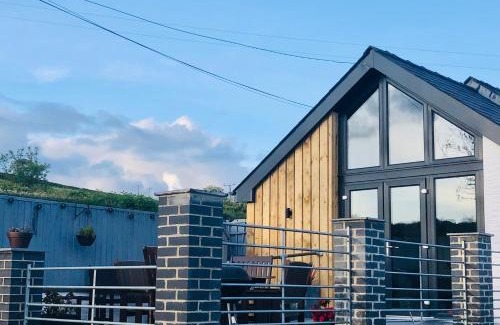 Carmarthen House | Red Kite Cottage