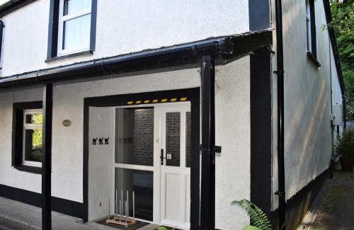 Whitland House | Red Kite