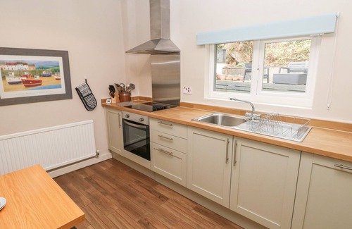 Whitland Cottage | Red Kite