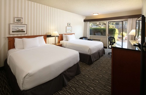 West Bellevue Hotel | Red Lion Hotel Bellevue