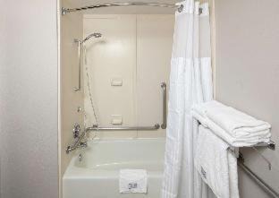 Orchard District Hotel | Red Lion Inn & Suites Deschutes River - Bend