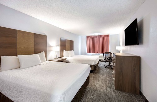 Grants Pass Hotel | Red Lion Inn & Suites Grants Pass