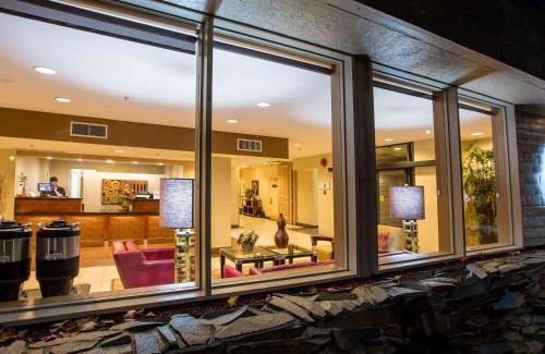 Olympia Hotel | Red Lion Inn & Suites Olympia, Governor Hotel