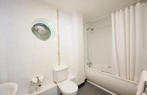 Newburgh Hotel | Red Lion, Wigan by Marston's Inns