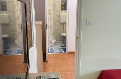 Kispest Apartment | Red Locomotive Apartment