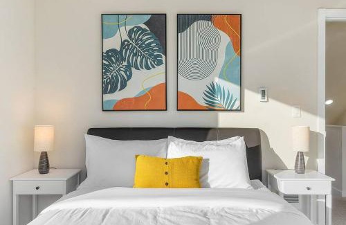 Leschi Apartment | Red Maple Retreat in Leschi