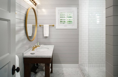 Shelter Island Heights Hotel | Red Oak Cottage | The Pridwin Hotel and Cottages