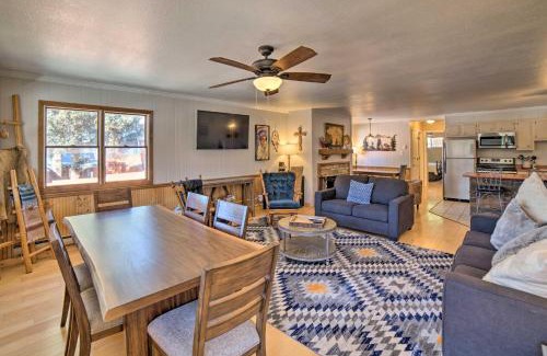 Red River Apartment | Red River Condo with Fire Pit half Mi to Slopes!