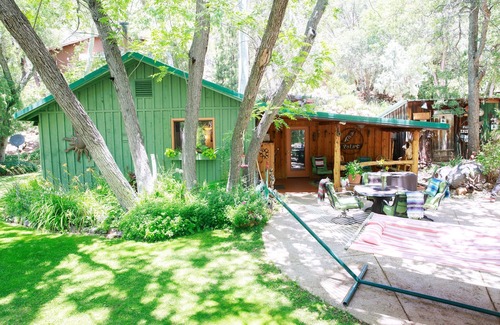 Sedona House | Red rock canyon views! Private. Everything you need. Artist touches abound