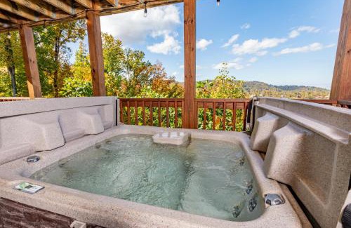 Chalet Village North Ski Chalet | Red Roof Chalet of the Smokies