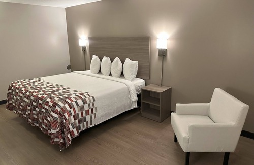 Cambridge Hotel | Red Roof Inn Cambridge, OH
