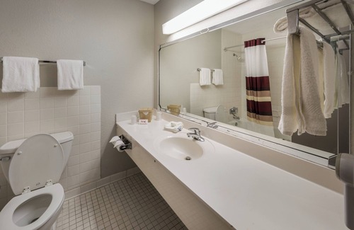 Dumfries Hotel | Red Roof Inn Dumfries - Quantico