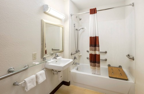 Doctors Inlet Hotel | Red Roof Inn Jacksonville - Orange Park
