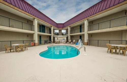 Saraland Hotel | Red Roof Inn Mobile North – Saraland