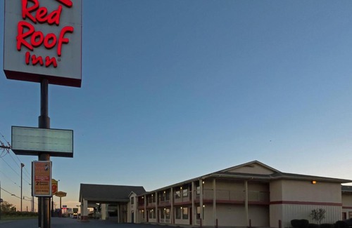 Central Oklahoma City Hotel | Red Roof Inn Oklahoma Airport I 40 W Fairgrounds