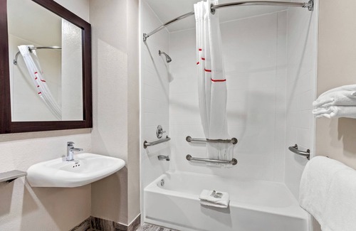 Deer Valley Hotel | Red Roof Inn Phoenix North - I-17 at Bell Rd