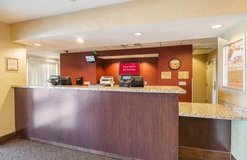 Estrella Hotel | Red Roof Inn PLUS + Phoenix West