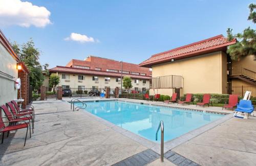 Santa Ana Hotel | Red Roof Inn Santa Ana