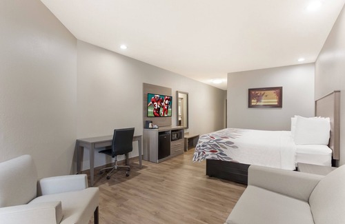 Corbin Hotel | Red Roof Inn & Suites Corbin
