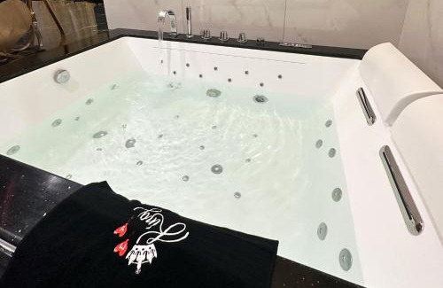 San Cesareo House | Red Rose Exclusive Rooms