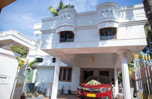 Thrissur House | Red Rose Garden homestay Thrissur