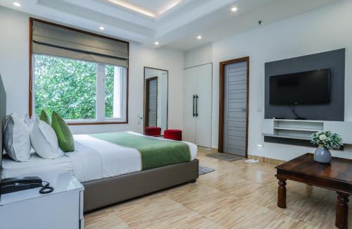 Safdarjung Enclave House | Red Rose Homestay - Rooms with Kitchenette