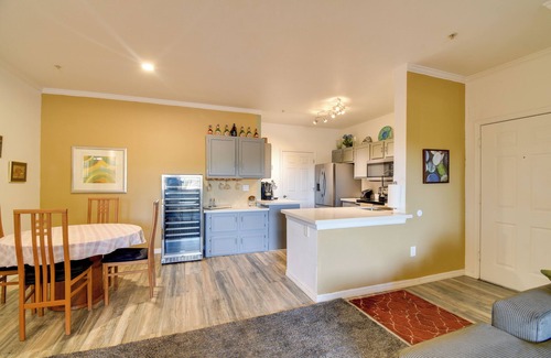 Camelback East Condo | 'Red Rox' Phoenix Condo w/Patio ~ 3 Mi to Airport