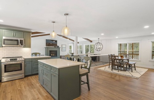 Indian River House | Red Sturgeon: Riverfront Retreat