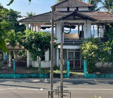 Dickwella Apartment | Red Uncle's House R1