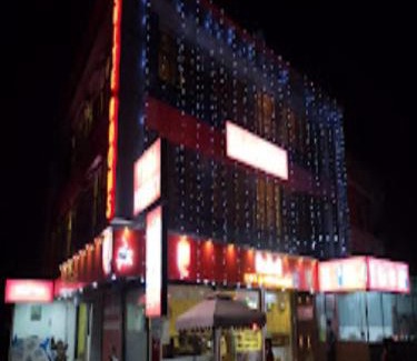 Manjeri Hotel | Redbell Suites Manjeri