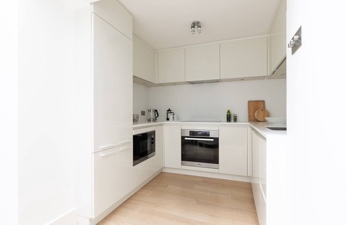 Redcliffe Apartment | Redcliffe Road V by onefinestay