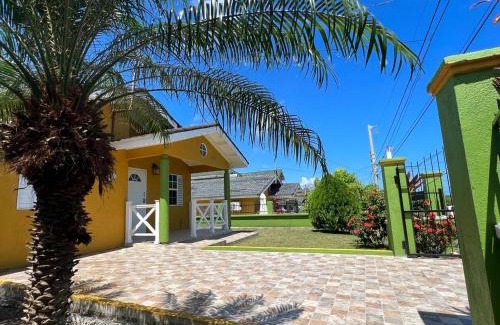 Windsor House | Reddie Vacation Homes