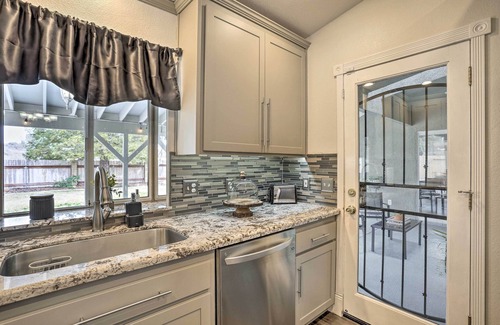 Redding Cottage | Redding Home w/Patio Near Fishing!