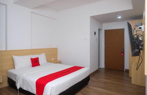Surakarta House | RedDoorz Apartment near Exit Toll Colomadu